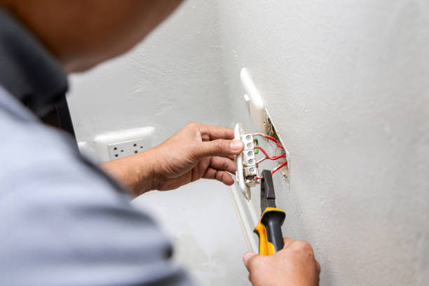 Best Electrical Installation Contractor  in Manitowoc, WI